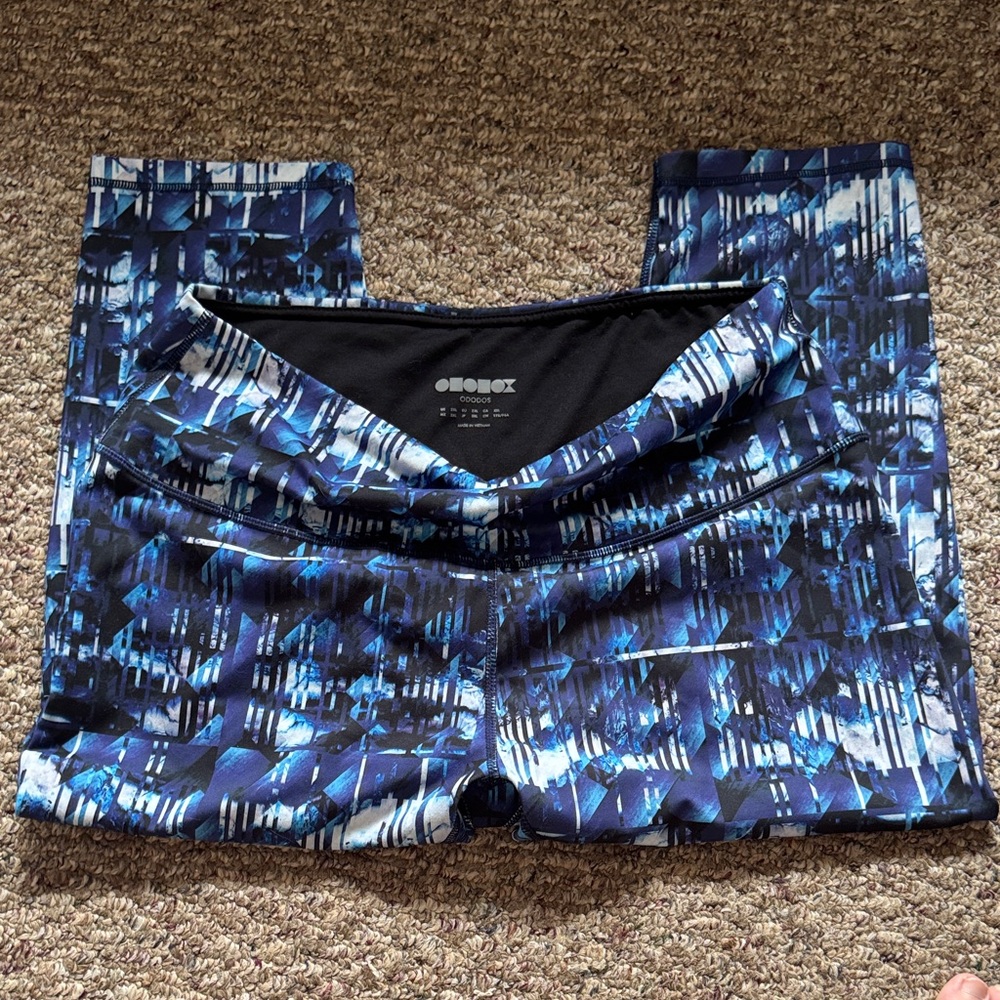 Girls Blue Patterned Active Capris - Performance Stretch